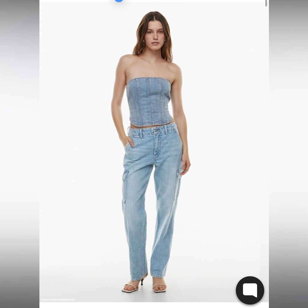 The '90s Edie Lo-Rise Cargo Jean
Low-rise cargo jeans